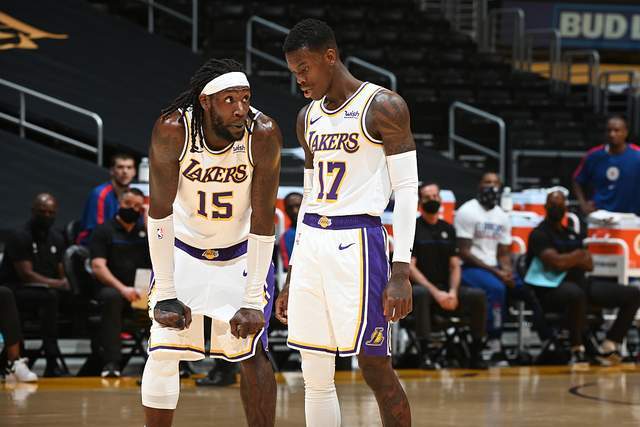 FB体育官方网站- 门兴格拉德巴赫爆冷负副班长，主帅赛后暗示战术调整  